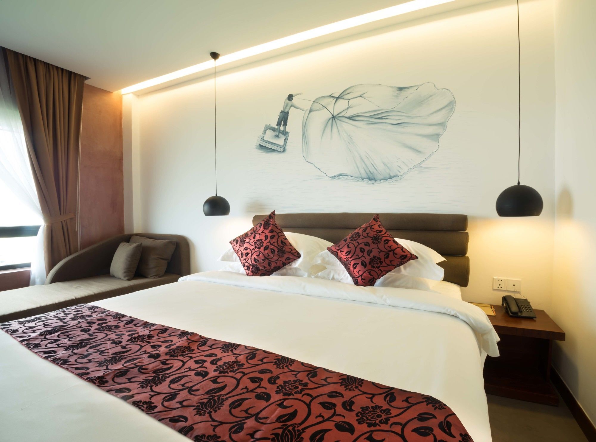 Almond Hotel Bassac River Пном Пен Екстериор снимка