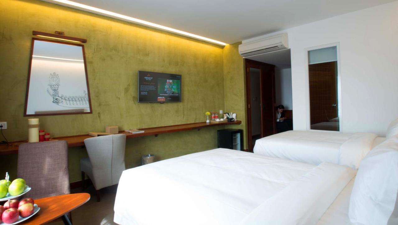 Almond Hotel Bassac River Пном Пен Екстериор снимка